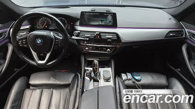 BMW 5-Series 2017 thumb 7
