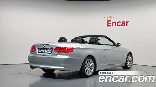 BMW 3-Series 2009 thumb 2
