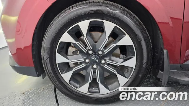 Kia Carnival 2021 thumb 5