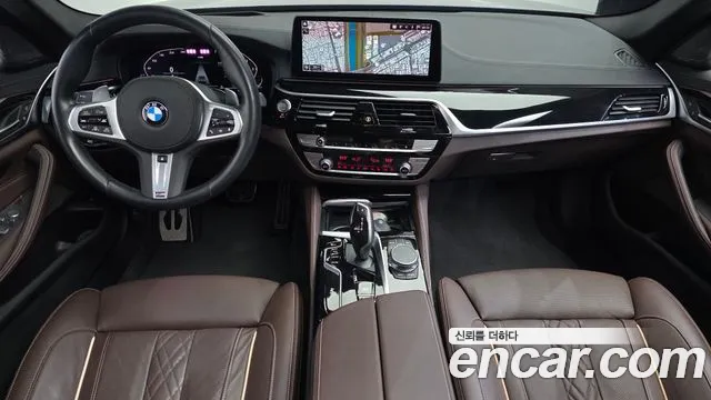 BMW 5-Series 2022 thumb 7