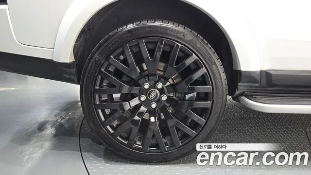 Land Rover Discovery 2013 thumb 4