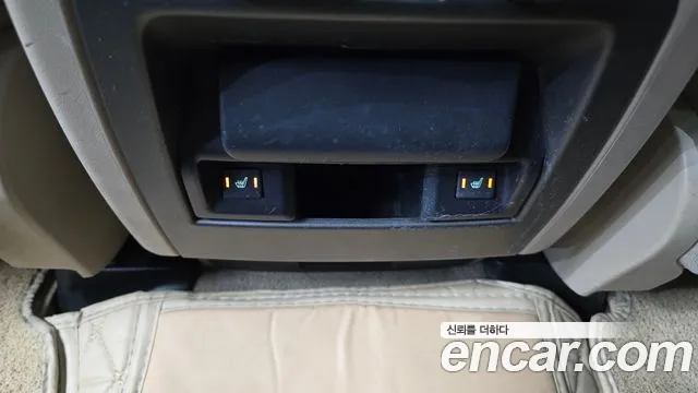 Land Rover Discovery 2013 thumb 11