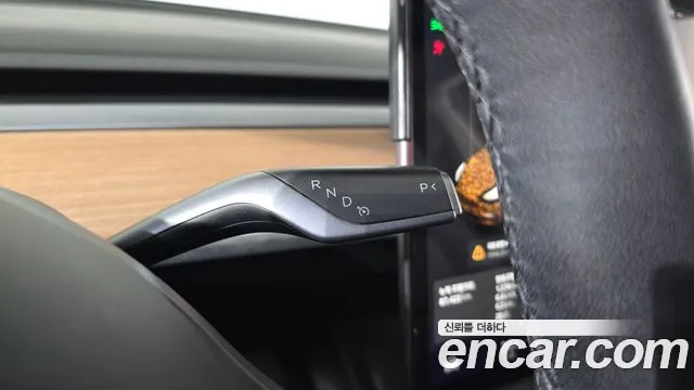 Tesla Model Y 2021 thumb 8