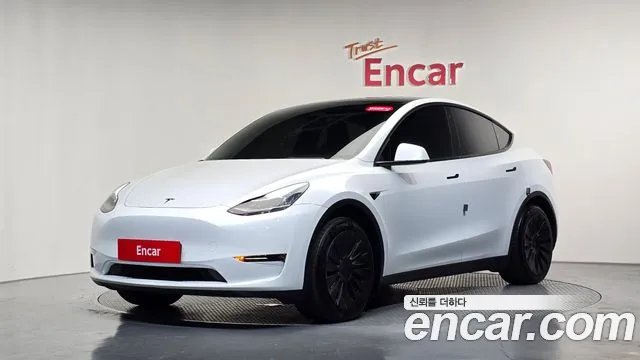 Tesla Model Y 2021 thumb 11