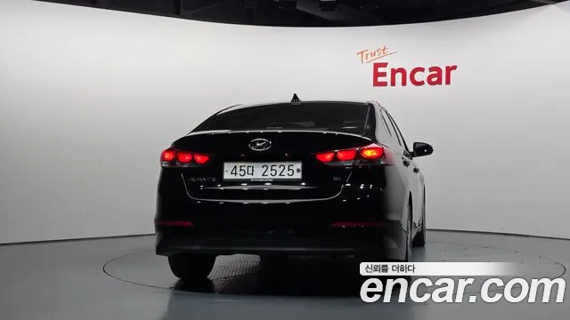 Hyundai Avante 2018 thumb 4