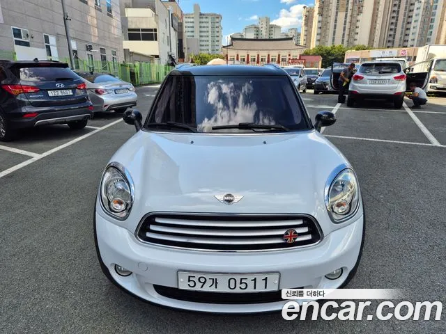 MINI Countryman 2013 thumb 2