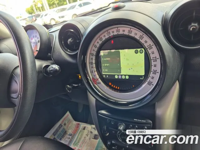 MINI Countryman 2013 thumb 7