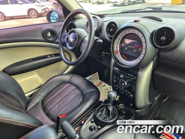 MINI Countryman 2013 thumb 8