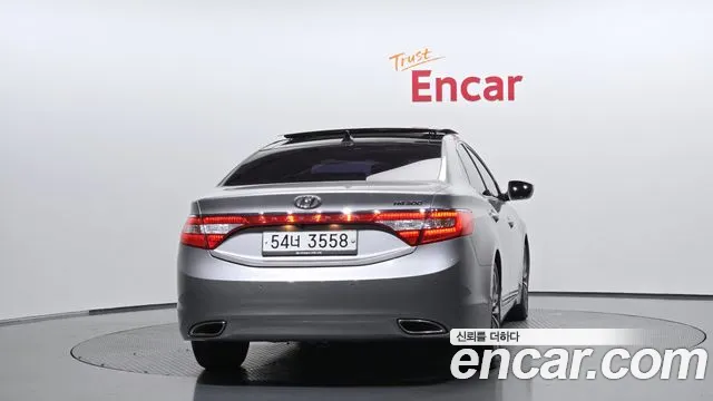 Hyundai Grandeur 2013 thumb 4