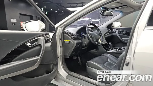 Hyundai Grandeur 2013 thumb 10