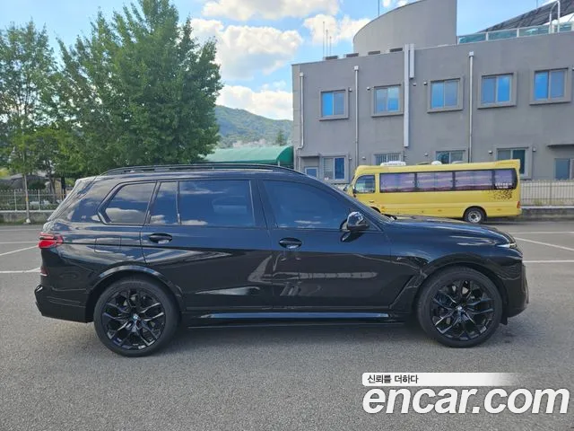 BMW X7 2025 thumb 4