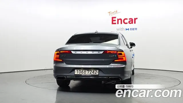 Volvo S90 2017 thumb 3