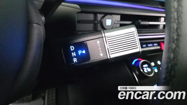Hyundai Santa Fe 2024 thumb 9
