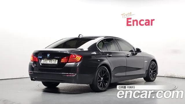 BMW 5-Series 2014 thumb 2