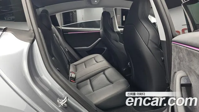 Tesla Model 3 2026 thumb 11