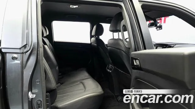 KG_Mobility_Ssangyong Rexton 2019 thumb 12
