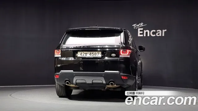 Land Rover Range Rover Sport 2017 thumb 4
