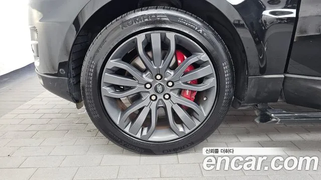 Land Rover Range Rover Sport 2017 thumb 5