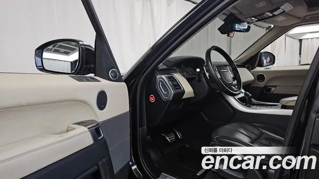 Land Rover Range Rover Sport 2017 thumb 10