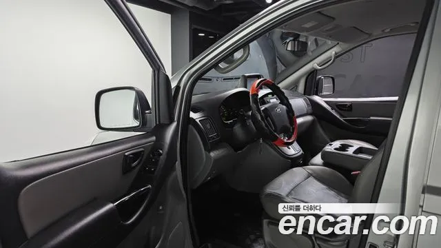 Hyundai Starex 2014 thumb 10