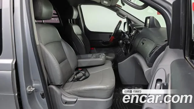Hyundai Starex 2014 thumb 11