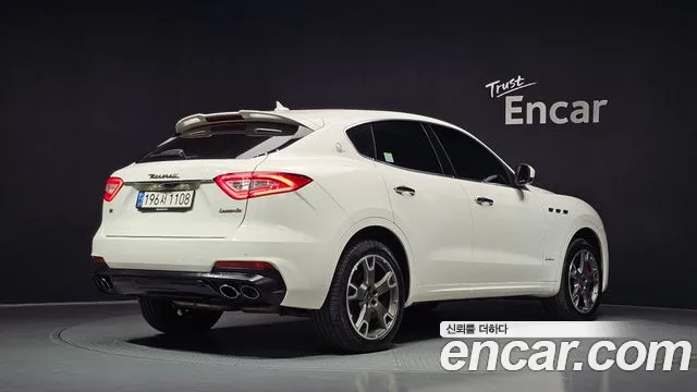 Maserati Levante 2020 thumb 2