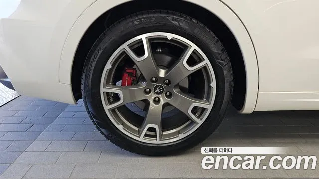 Maserati Levante 2020 thumb 5