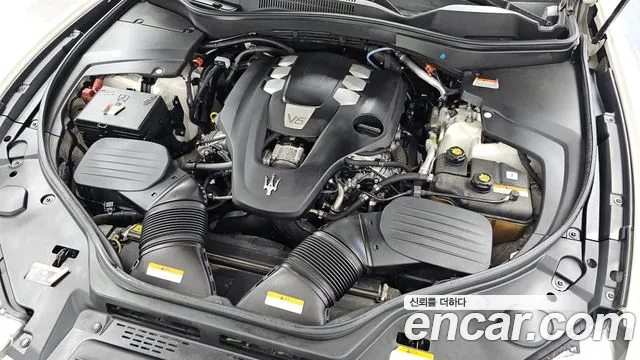 Maserati Levante 2020 thumb 6