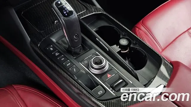 Maserati Levante 2020 thumb 9