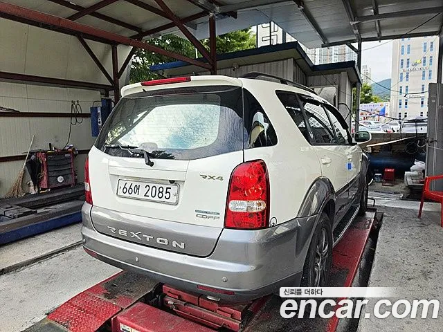 KG_Mobility_Ssangyong Rexton 2011 thumb 2