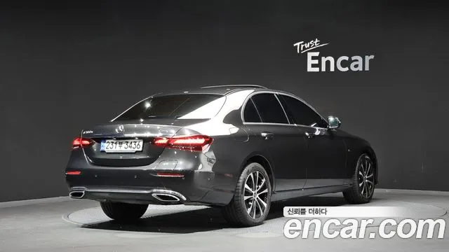 Mercedes-Benz E-Класс 2021 thumb 2