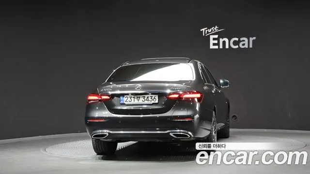Mercedes-Benz E-Класс 2021 thumb 4