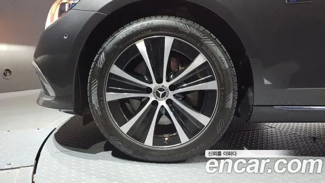 Mercedes-Benz E-Класс 2021 thumb 5