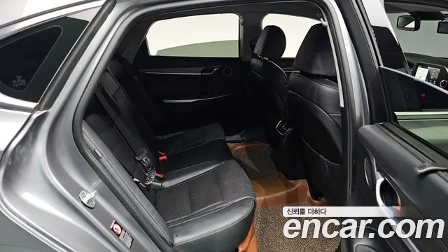 Hyundai Grandeur 2017 thumb 11