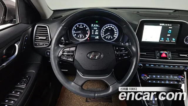 Hyundai Grandeur 2017 thumb 12