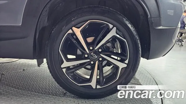 ChevroletGMDaewoo TrailBlazer 2020 thumb 5