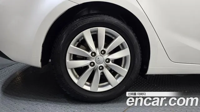 Kia K3 2014 thumb 5