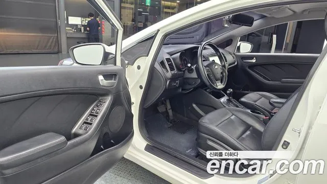 Kia K3 2014 thumb 10