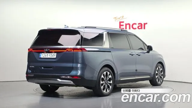 Kia Carnival 2022 thumb 2