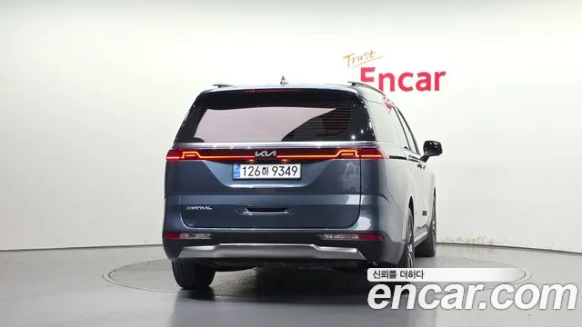 Kia Carnival 2022 thumb 4