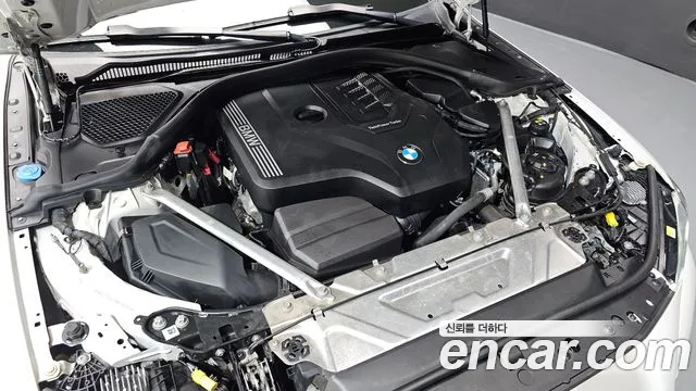 BMW 4-Series 2022 thumb 5