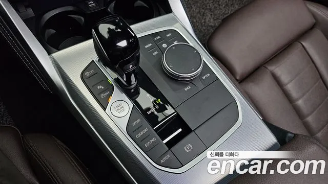 BMW 4-Series 2022 thumb 8