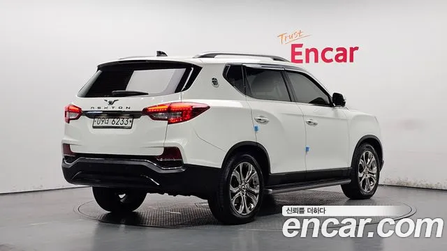 KG_Mobility_Ssangyong Rexton 2018 thumb 2