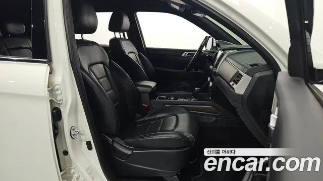 KG_Mobility_Ssangyong Rexton 2018 thumb 10