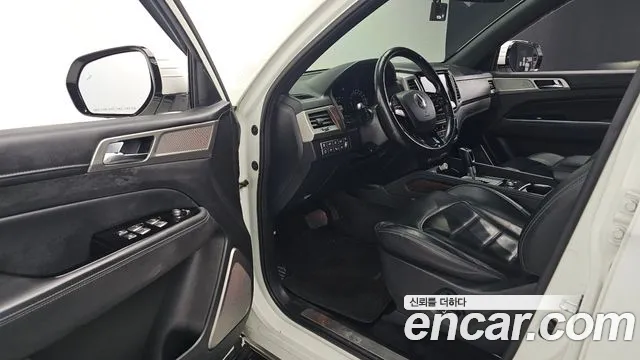 KG_Mobility_Ssangyong Rexton 2018 thumb 11
