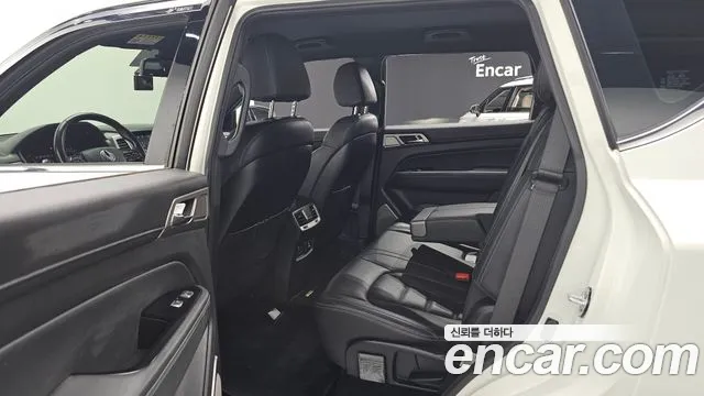 KG_Mobility_Ssangyong Rexton 2018 thumb 12