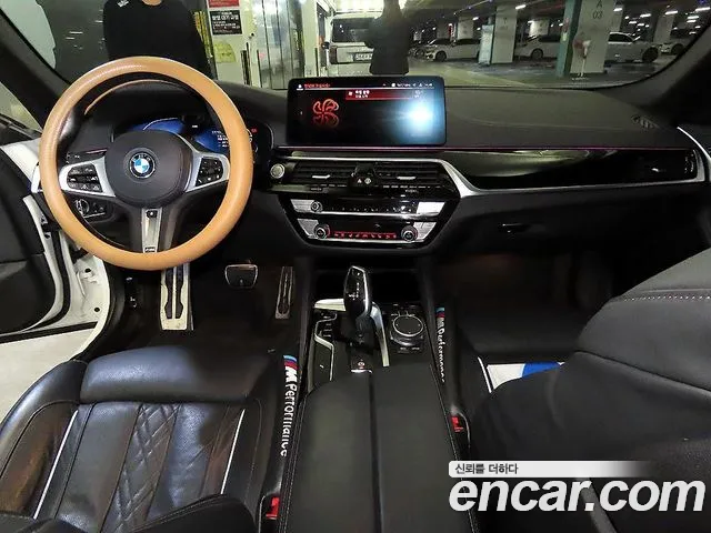 BMW 5-Series 2021 thumb 10