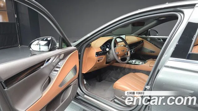Genesis G80 2023 thumb 10