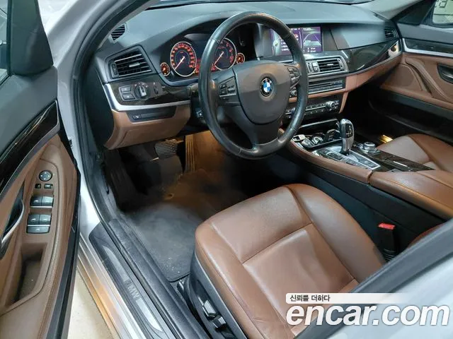 BMW 5-Series 2013 thumb 6