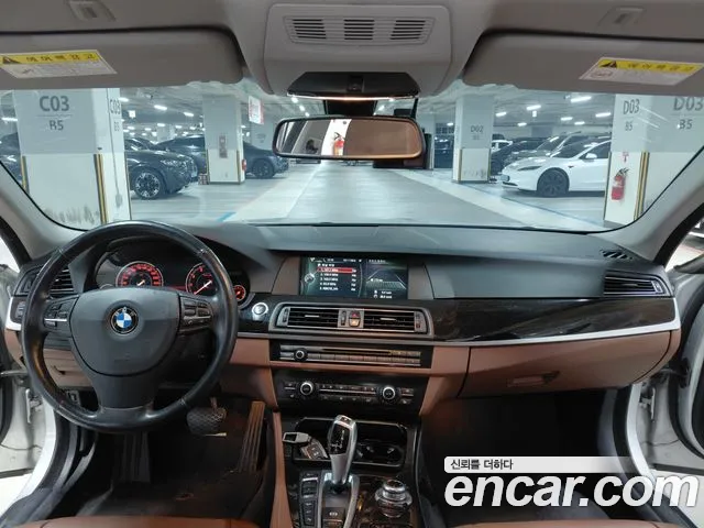 BMW 5-Series 2013 thumb 7